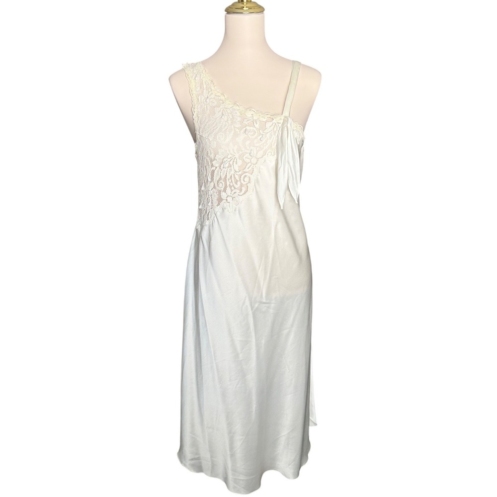 Vintage Victorias Secret Gold Label Lace One Shoulder Satin Nightgown Cream Sz P